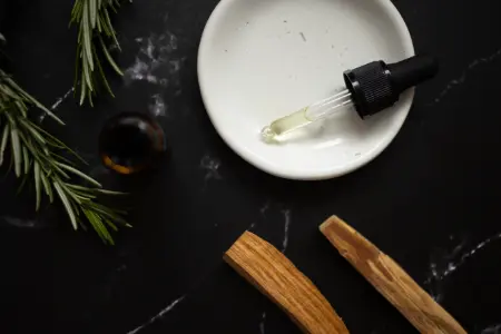 Ontdek de natuurlijke geur van cederhout voor in huis!