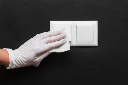 Hoe kom je van vieze geurtjes uit stopcontacten af?