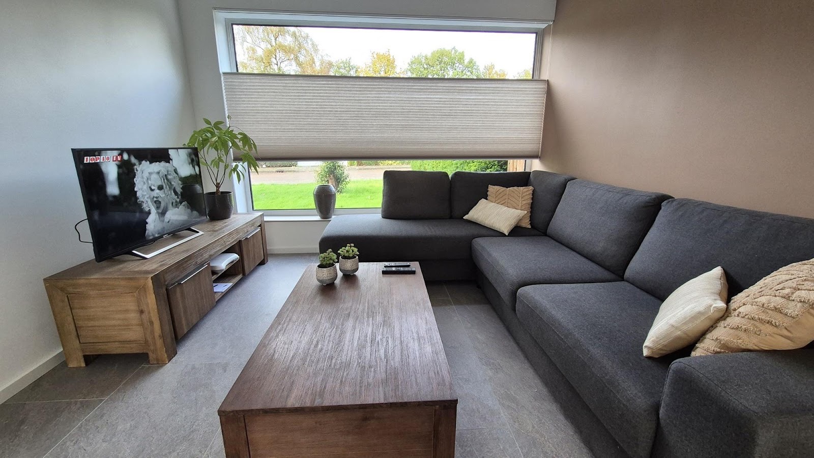 Licht, sfeer en comfort: de juiste raamdecoratie voor elk interieur