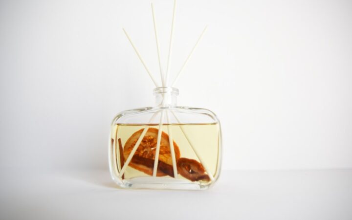 Huisparfum citrus geur brengt frisse energie in elke kamer