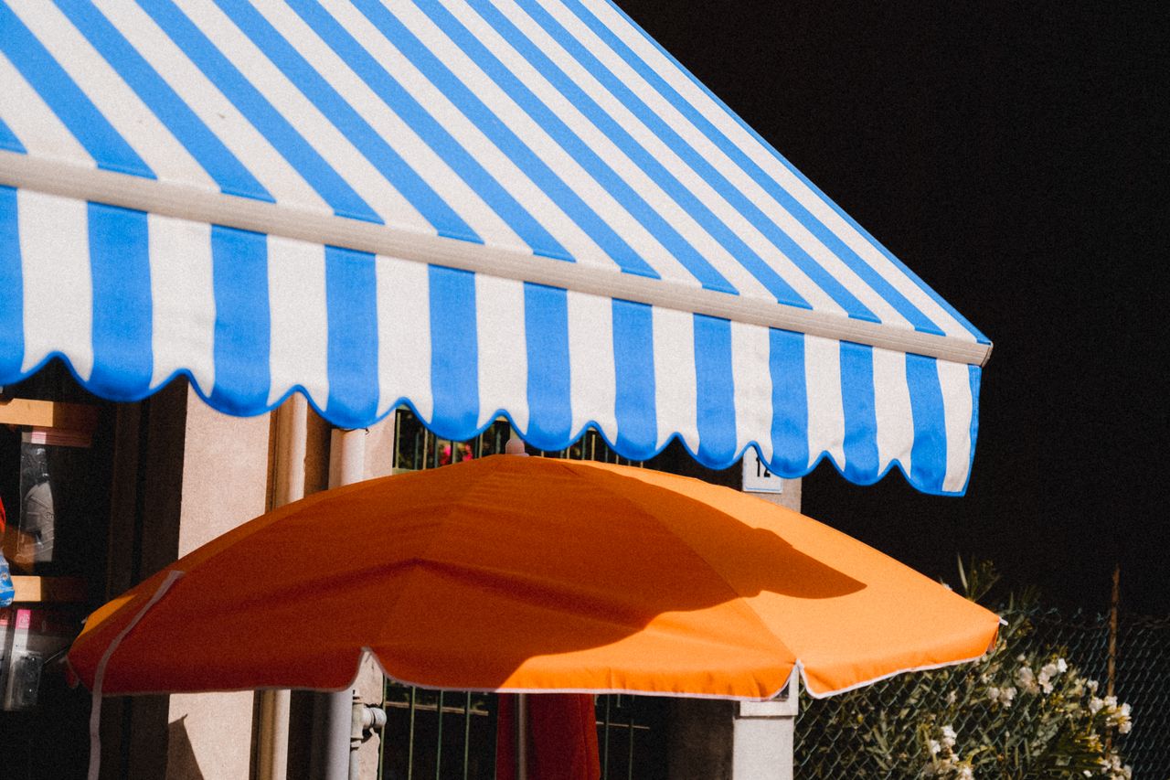 Klassieke overkapping of pergola met lamellendak: wat past bij jouw terras?
