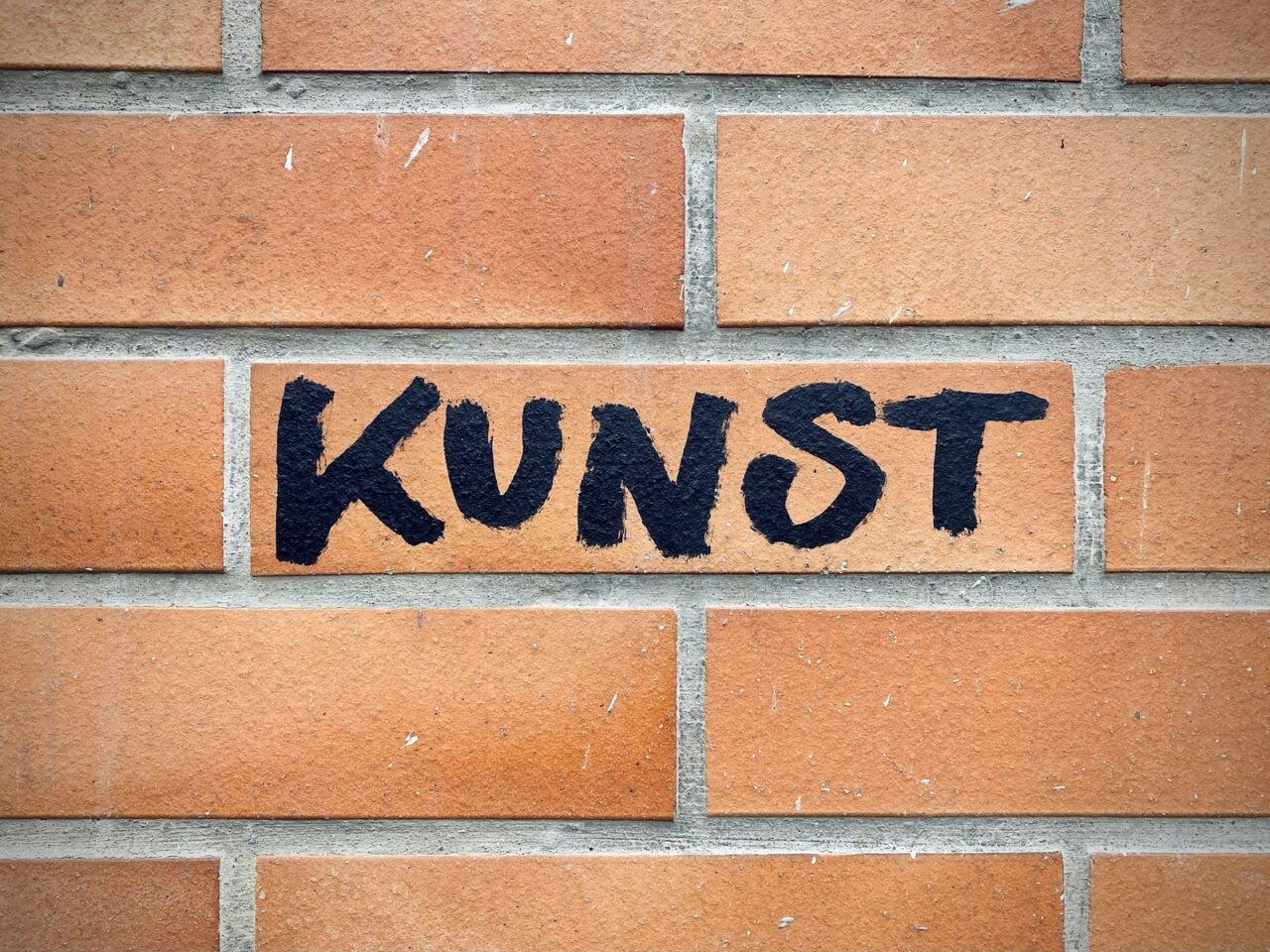Kwart van de huiseigenaren vindt het huis te warm: wat echt helpt tegen hitte
