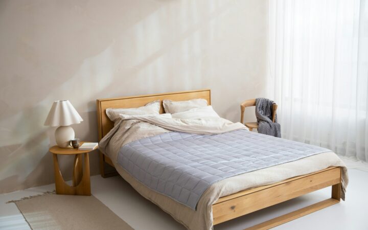 Rustige slaapkamer: welke geur helpt en welke upgrades je overslaat