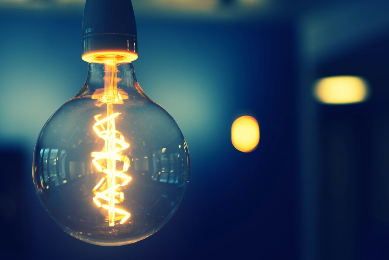 Warm of koel licht: welke lamp de sfeer maakt nu de avonden korter worden