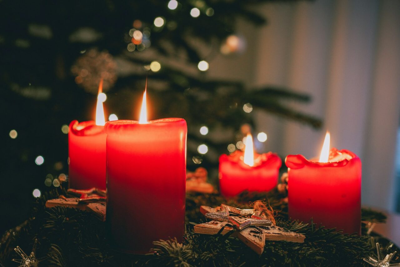 Adventskalenders met kaarsen en huisparfum liggen er al: wat zit erin?