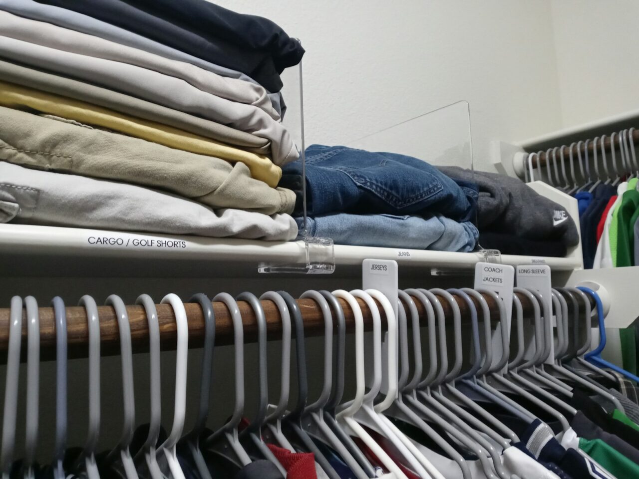 Gebruikte drogerdoekjes niet weggooien: zo laten ze je kast en schoenen fris ruiken